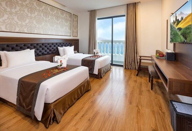 اتاق خانوادگی با چشم‌انداز دریا, Imperial Nha Trang