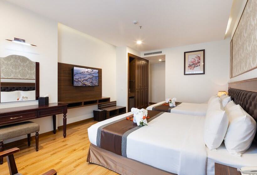 اتاق خانوادگی با چشم‌انداز دریا, Imperial Nha Trang