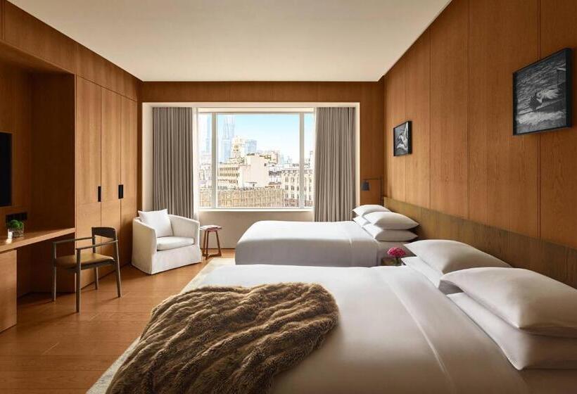 디럭스 룸, The Shanghai Edition