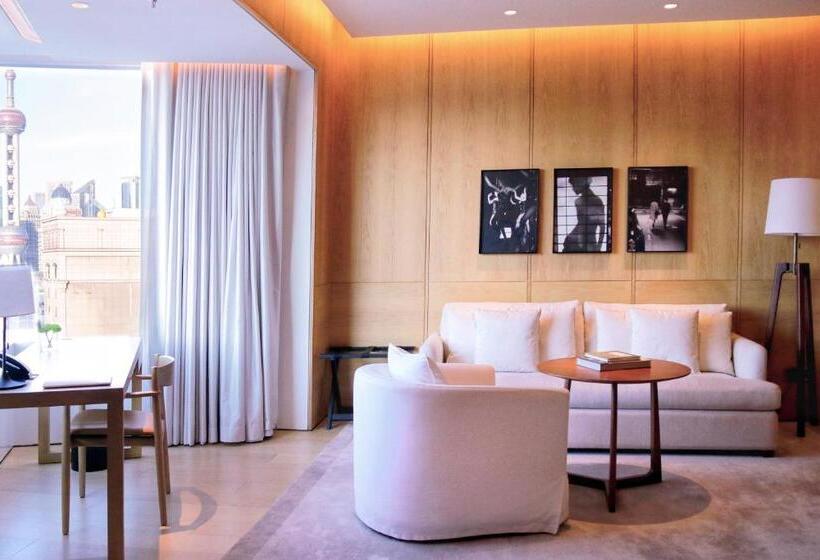 Premium room with view, The Shanghai Edition