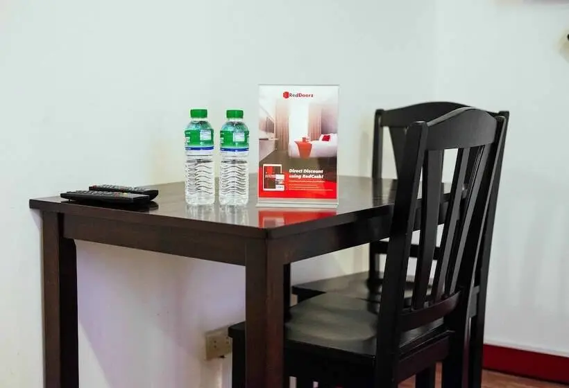 اتاق استاندارد, Reddoorz Near Quirino Station Manila