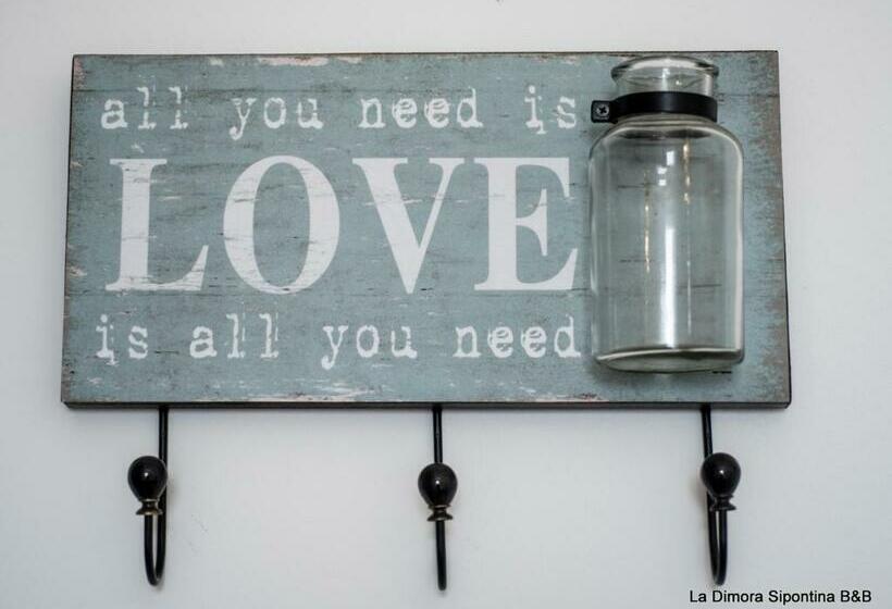 חדר לארבעה סטנדרטי עם מרפסת, La Dimora Sipontina