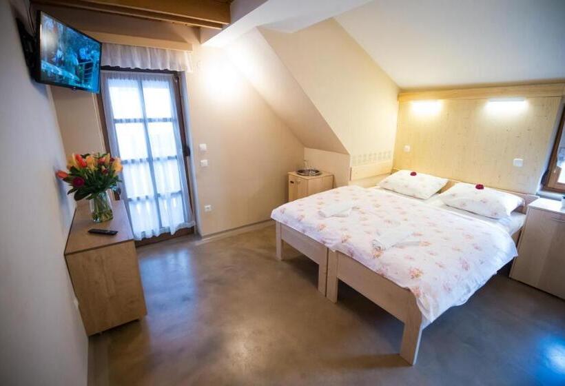 اتاق استاندارد با بالکن, Gluten Free Bed & Breakfast Dežela Okusov