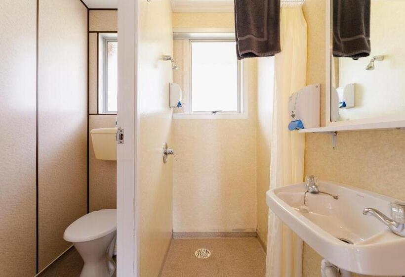 דירת חדר, Highway Lodge Motel