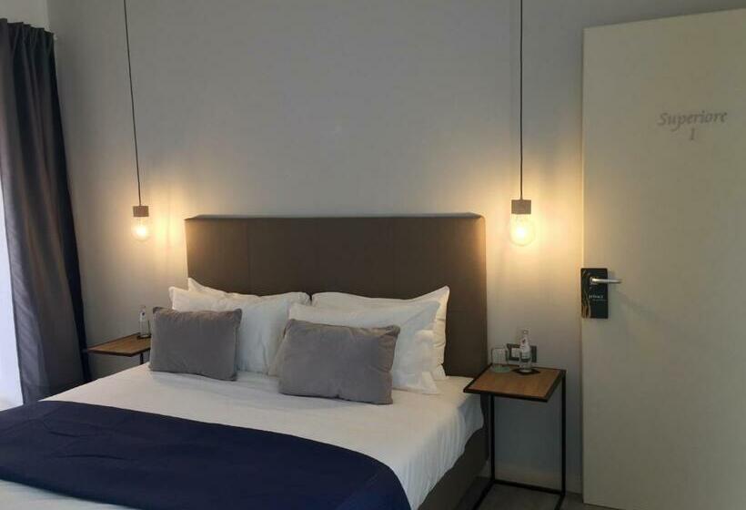 غرفة ديلوكس سرير كينج, Benaco36