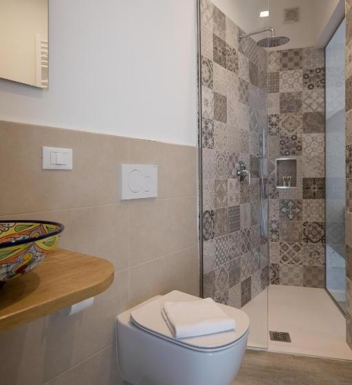 غرفة ديلوكس سرير كينج, Benaco36