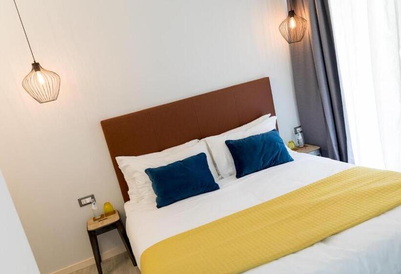 غرفة ديلوكس, Benaco36