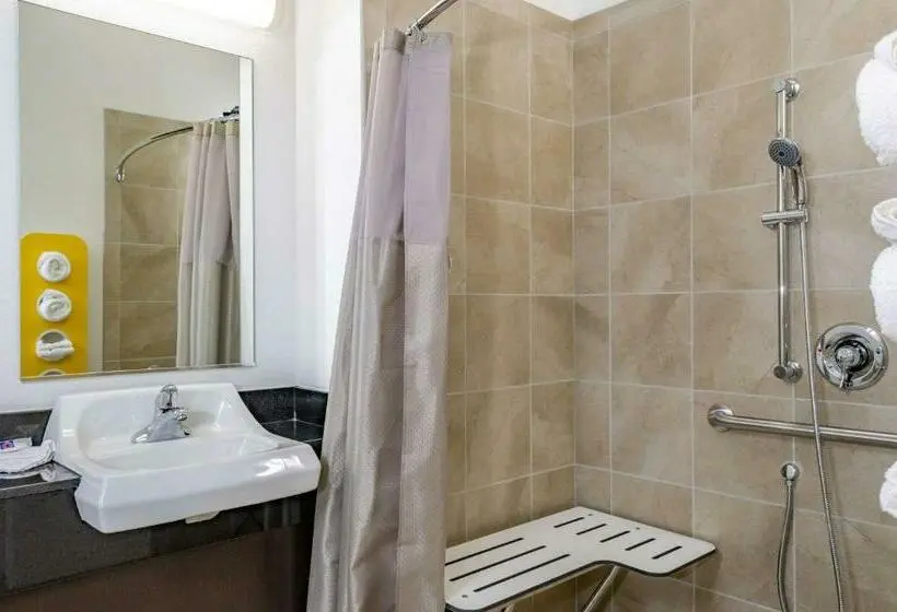 身障者適用スタンダードルーム, Motel 6 Livingston, Ca   Merced County