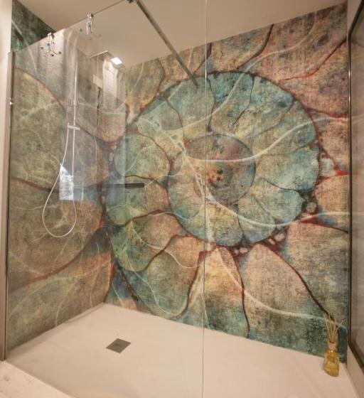 מיטת קינג בסוויטה, Geco Di Giada Art Suites   Adult Only