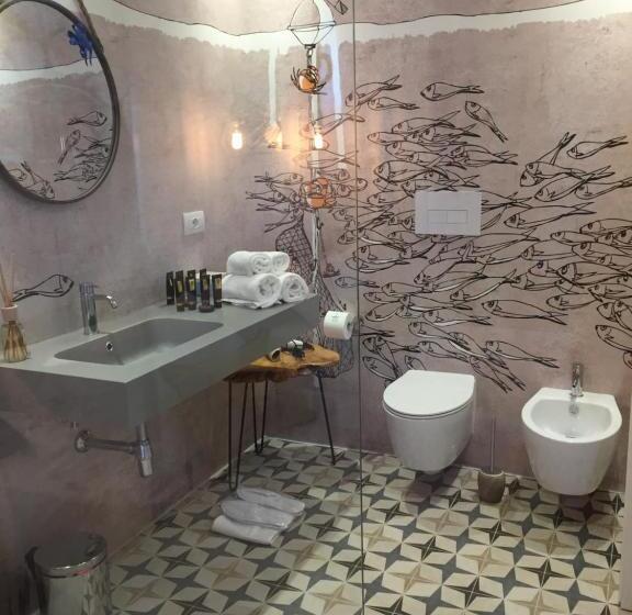 חדר דלוקס עם מרפסת נוף לים, Geco Di Giada Art Suites   Adult Only