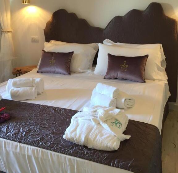 חדר סטנדרט עם מיטת קינג, Geco Di Giada Art Suites   Adult Only