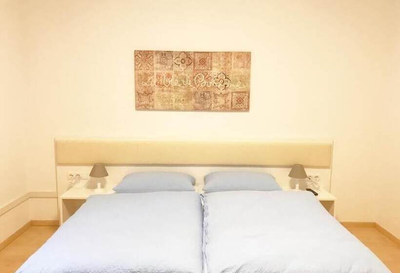 Апартаменты 2 Спальни, Manzoni Premium