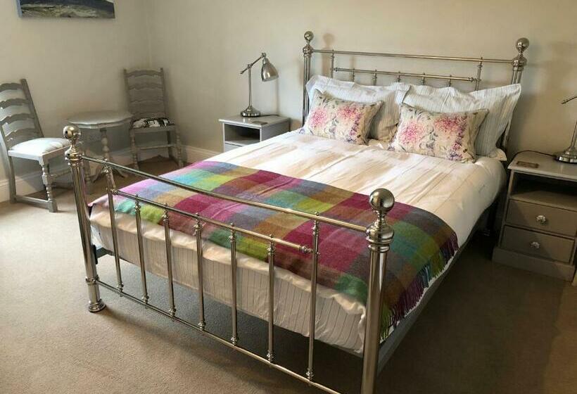 Семейный Номер Вид на Сад, Dale House Barn And B&b