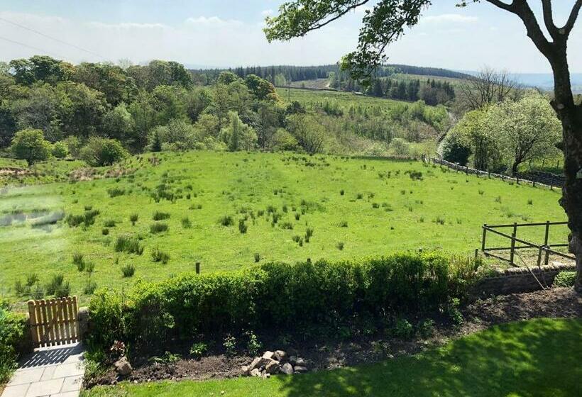 Семейный Номер Вид на Сад, Dale House Barn And B&b