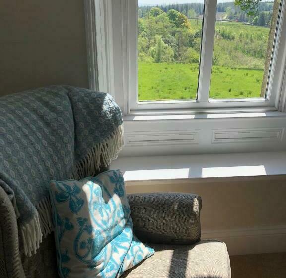 Семейный Номер Вид на Сад, Dale House Barn And B&b