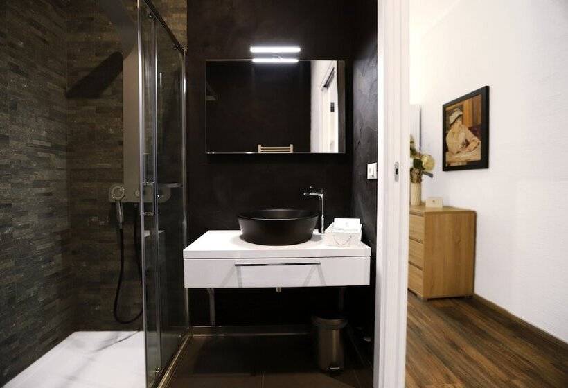 اتاق اجرایی, Tergeste