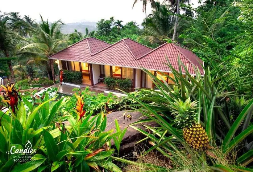 اتاق استاندارد با چشم‌انداز استخر, Le Candles Resort