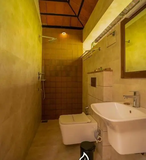 اتاق استاندارد با چشم‌انداز استخر, Le Candles Resort