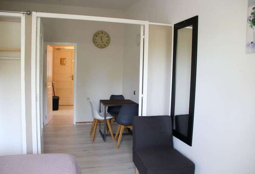 דירה בת חדר שינה 1 עם מרפסת, Résidence Les Caraibes