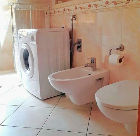 اتاق استاندارد سه نفره, Fairy Tale Prague From Lev I Sova