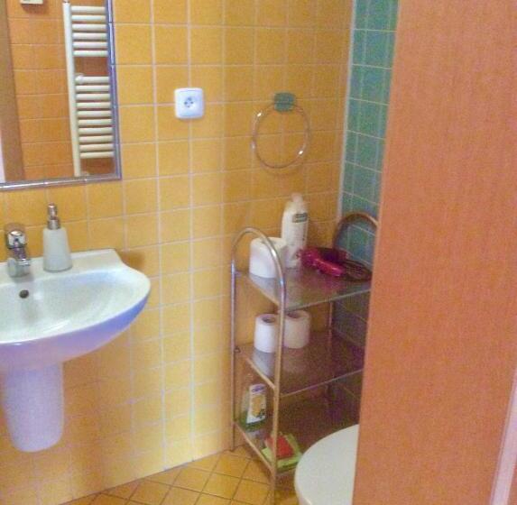 اتاق سوپریور خانوادگی, Fairy Tale Prague From Lev I Sova