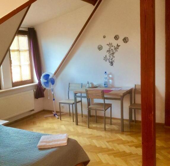 اتاق سوپریور خانوادگی, Fairy Tale Prague From Lev I Sova