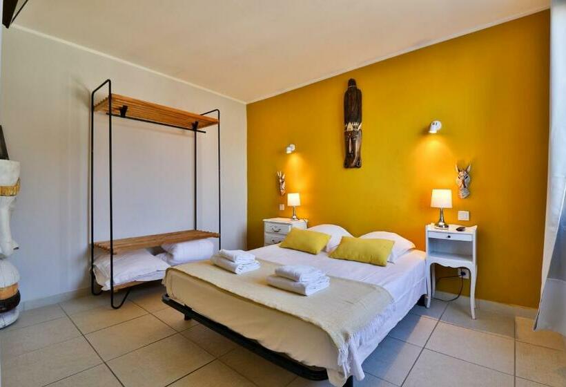 جناح, Hôtel La Bastide