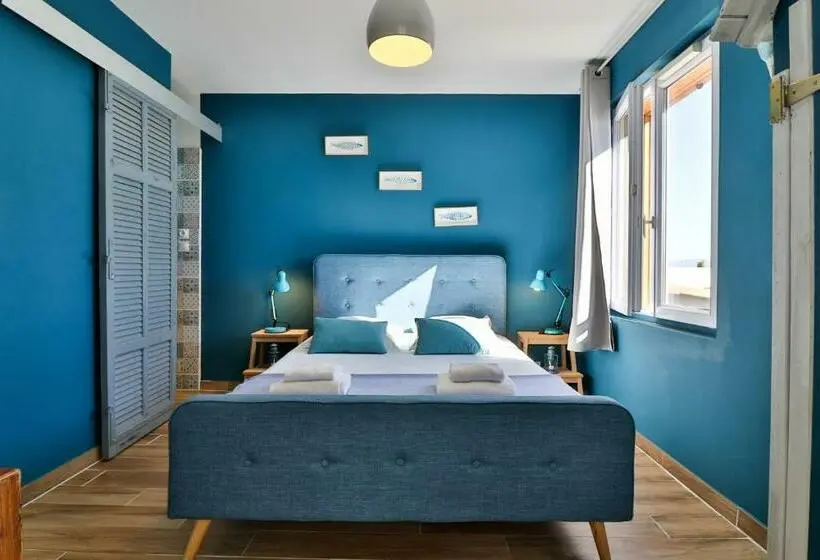 Standard Kolmen Hengen Huone, Hôtel La Bastide