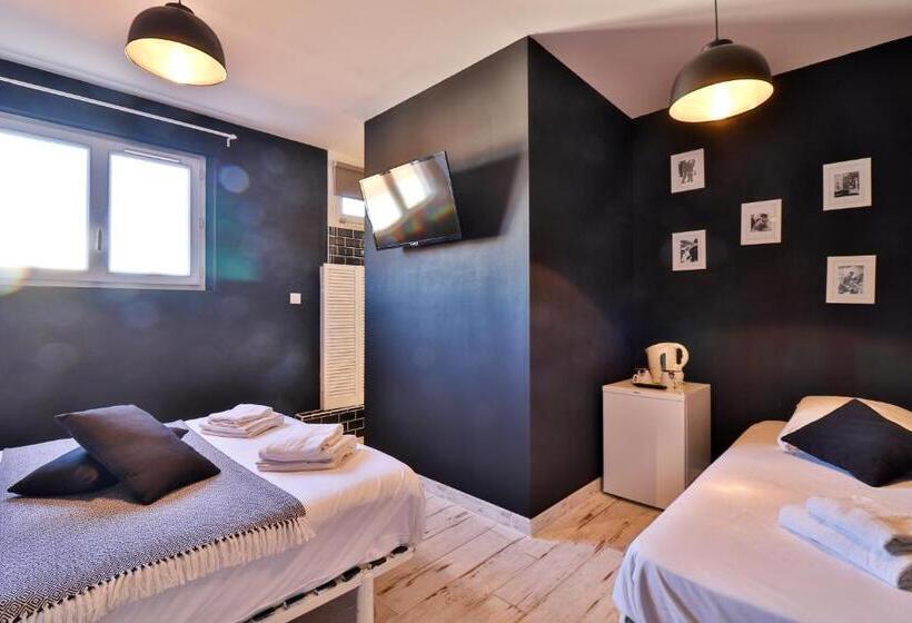 غرفة قياسية ثلاثية, Hôtel La Bastide