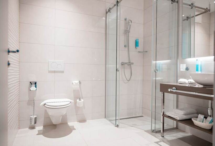 חדר סטנדרט יחיד, Seven