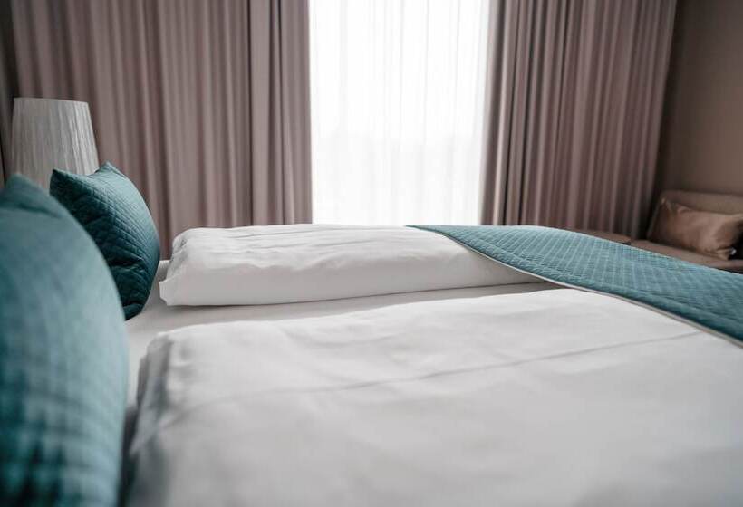 חדר סטנדרט, Seven