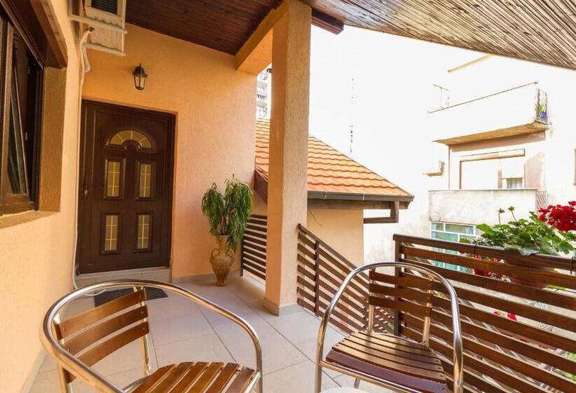 اتاق استاندارد یک نفره, Anamari Loft Rooms