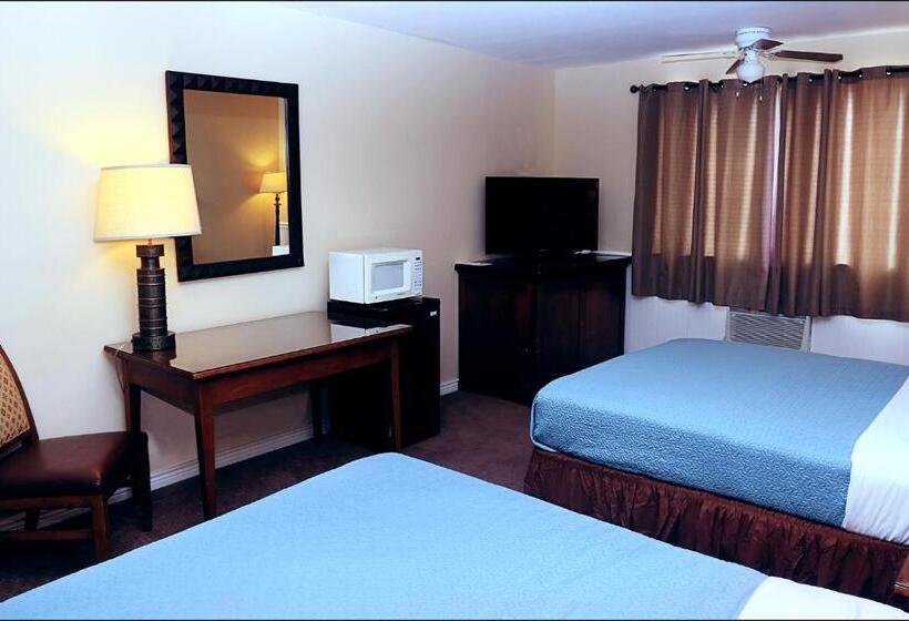 Номер Deluxe, Antler Motel