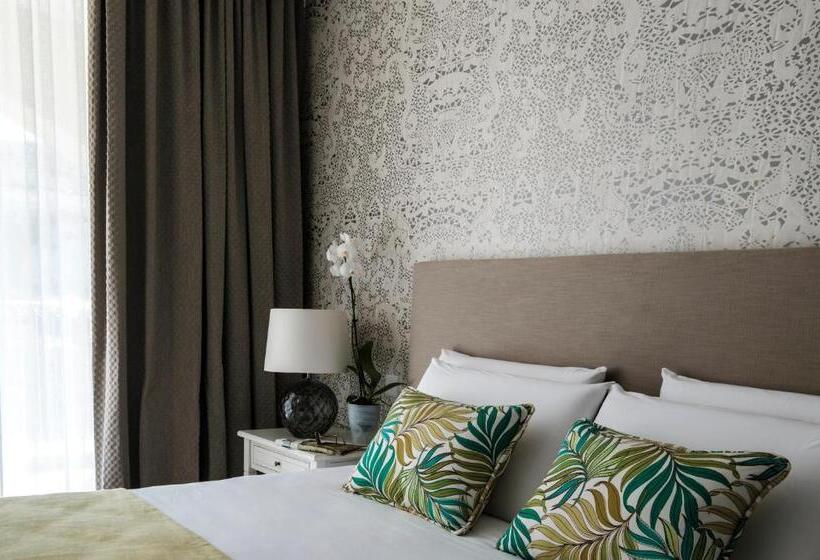 اتاق استاندارد, Cesca S Boutique