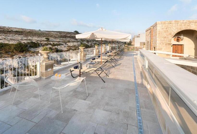 اتاق کلاسیک, Cesca S Boutique