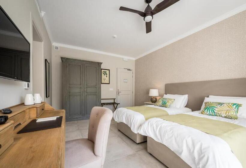 اتاق سوپریور, Cesca S Boutique