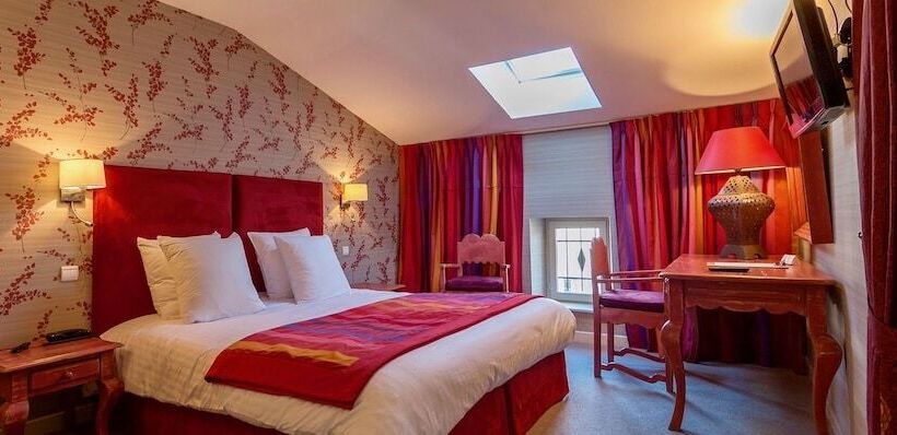 غرفة قياسية, Le Square