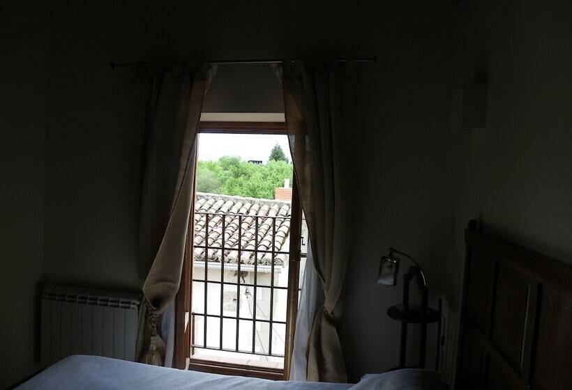 غرفة قياسية, Casa Granero