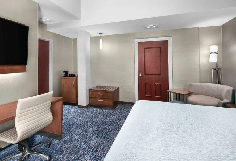 غرفة قياسية سرير كينج, Courtyard By Marriott Cape Girardeau Downtown