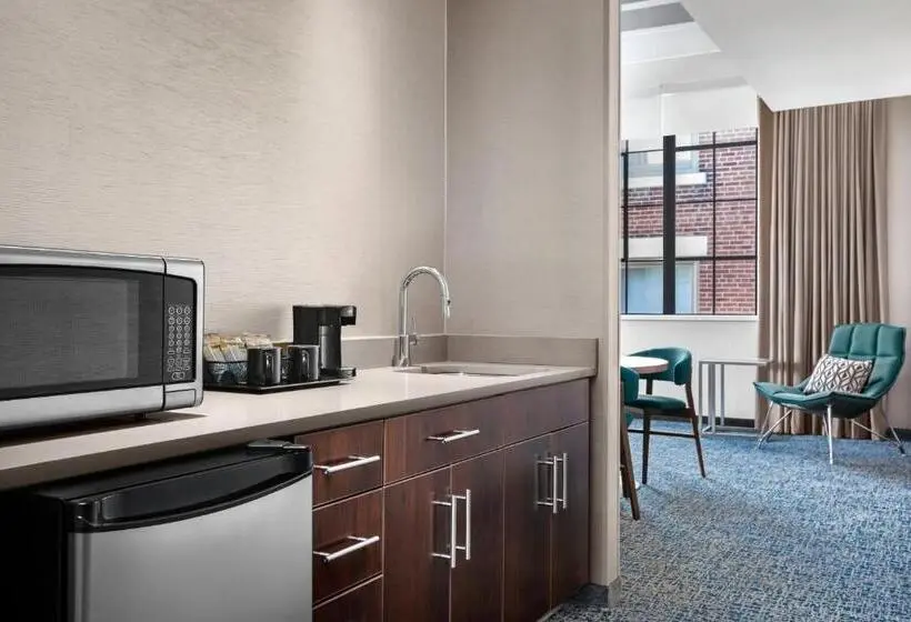 سوئیت با تخت بزرگ, Courtyard By Marriott Cape Girardeau Downtown