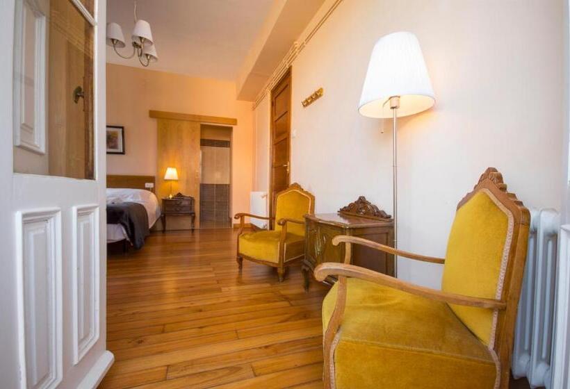 اتاق استاندارد با بالکن, La Posada De La Casona De Sarria