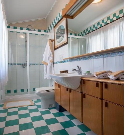 غرفة قياسية مطلّة علي الحديقة, Villa Irene