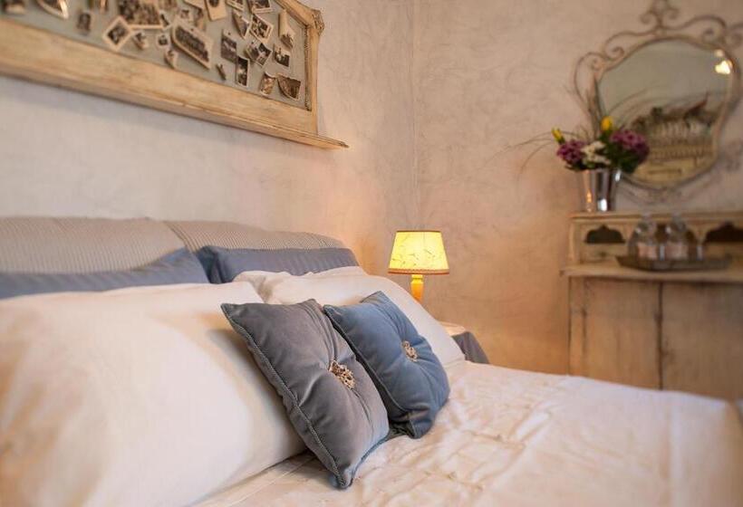 غرفة قياسية مطلّة علي الحديقة, Villa Irene