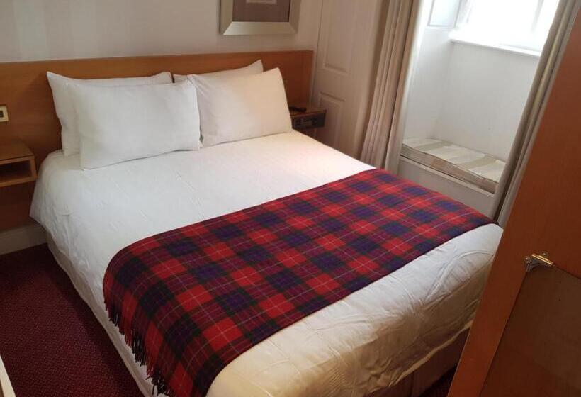 חדר סטנדרט, The Waterfront