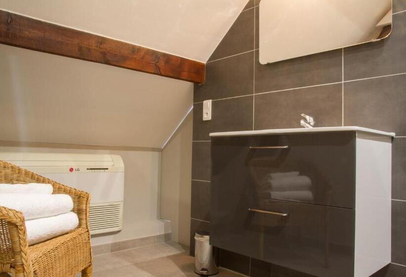 غرفة قياسية, The Nest