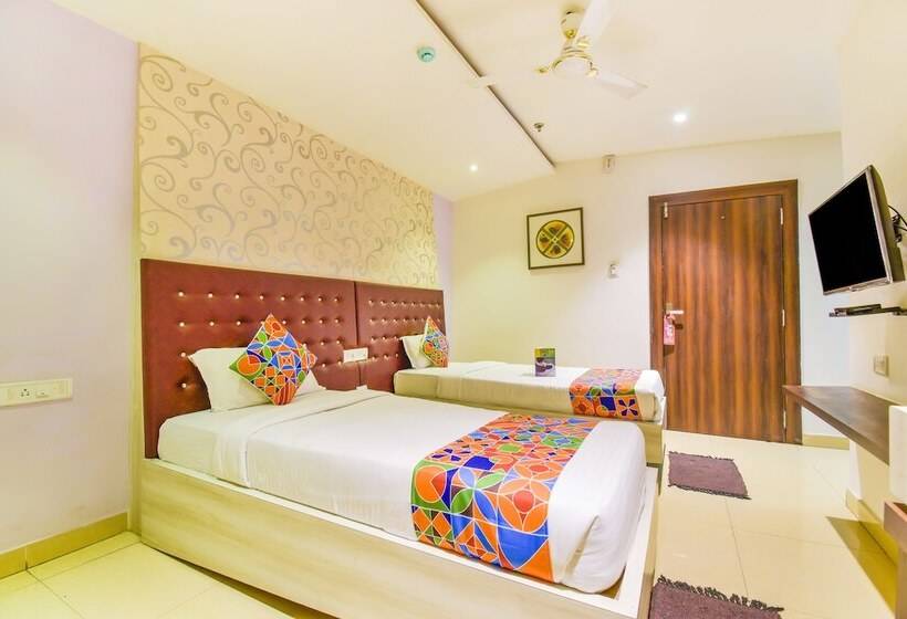 Quarto Deluxe, Fabhotel Pentagon Next   Bhubaneswar Railway Station