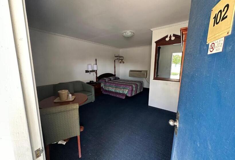 Номер Deluxe, Four Oaks Lodging