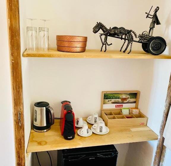 جناح جونيور عائلى, Hostellerie De La Fontaine