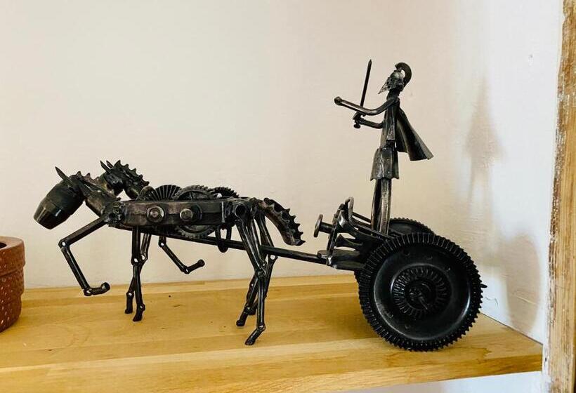 جناح جونيور عائلى, Hostellerie De La Fontaine