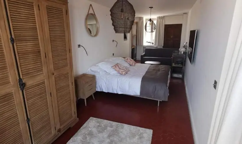 سوئیت جونیور خانوادگی, Hostellerie De La Fontaine